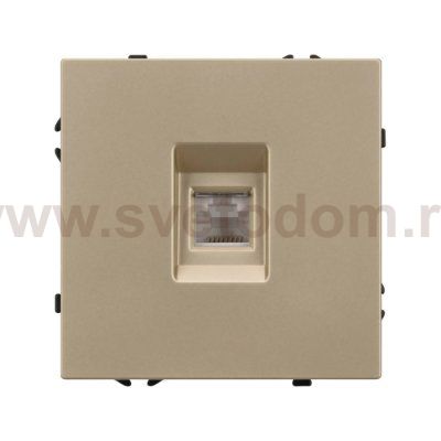 Розетка NOBE 054302