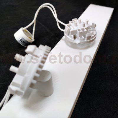 Основание под двойной светильник Maytoni C051CL-02W белый