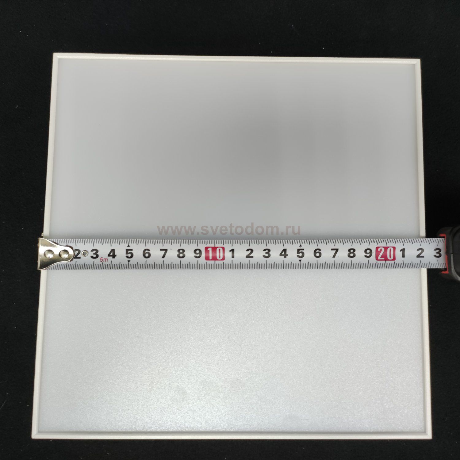 Потолочный светильник 220*220мм 27Вт Maytoni C067CL-L27W3K Zon