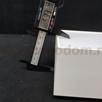 Потолочный светильник 220*220мм 27Вт Maytoni C067CL-L27W3K Zon