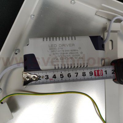 Потолочный светильник 220*220мм 27Вт Maytoni C067CL-L27W3K Zon