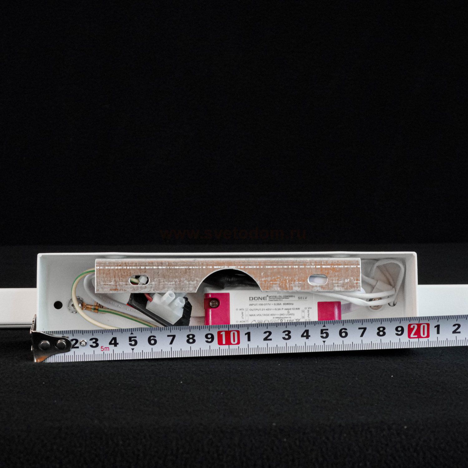 Бра Maytoni C815WL-L12W4K 405мм хол Everett