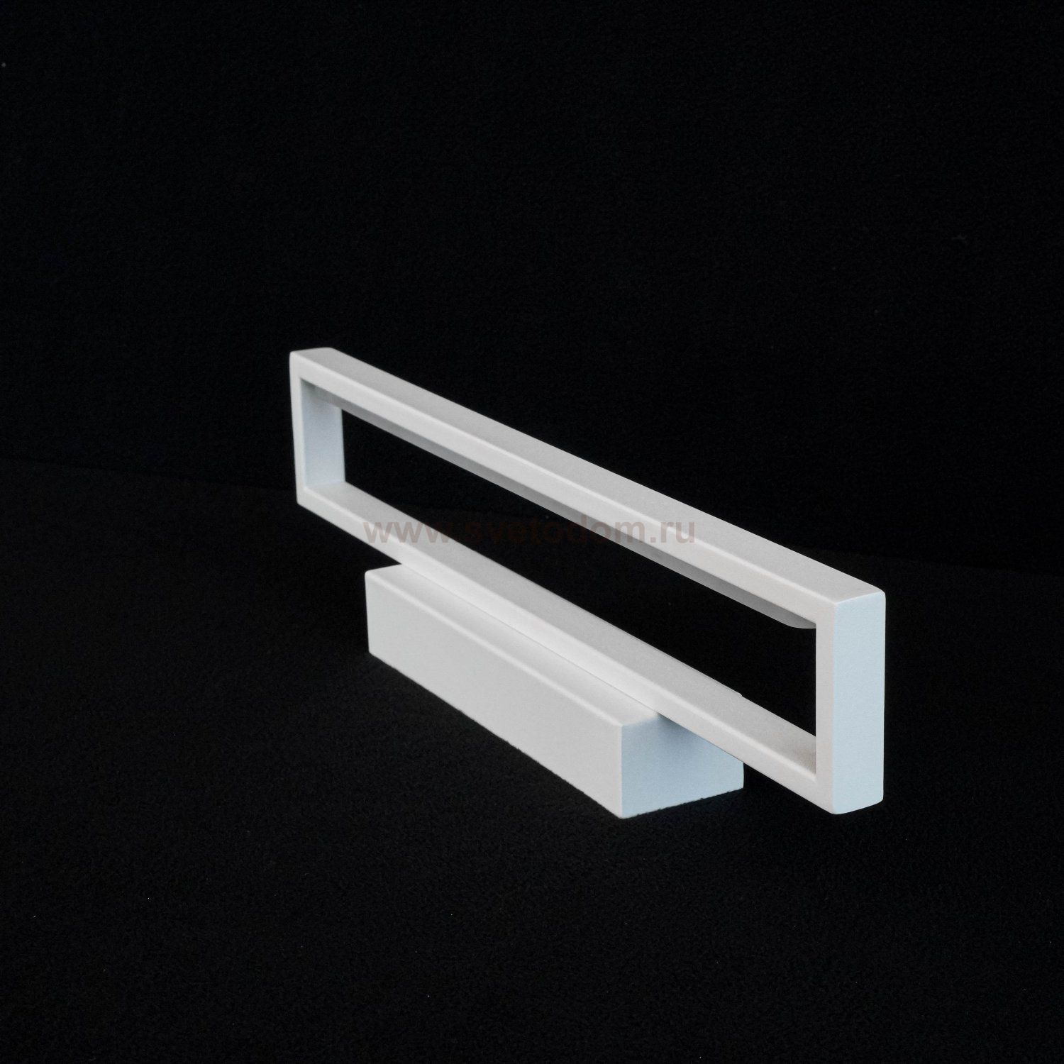 Бра Maytoni C815WL-L18W4K 570мм хол Everett