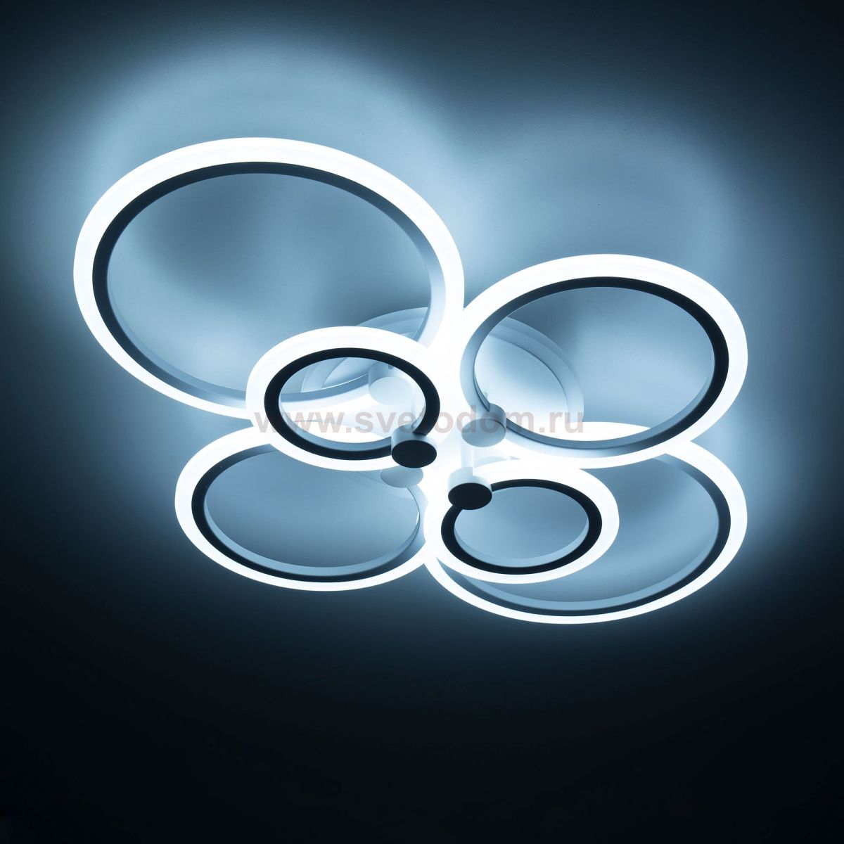 Люстра Citilux CL237B160E