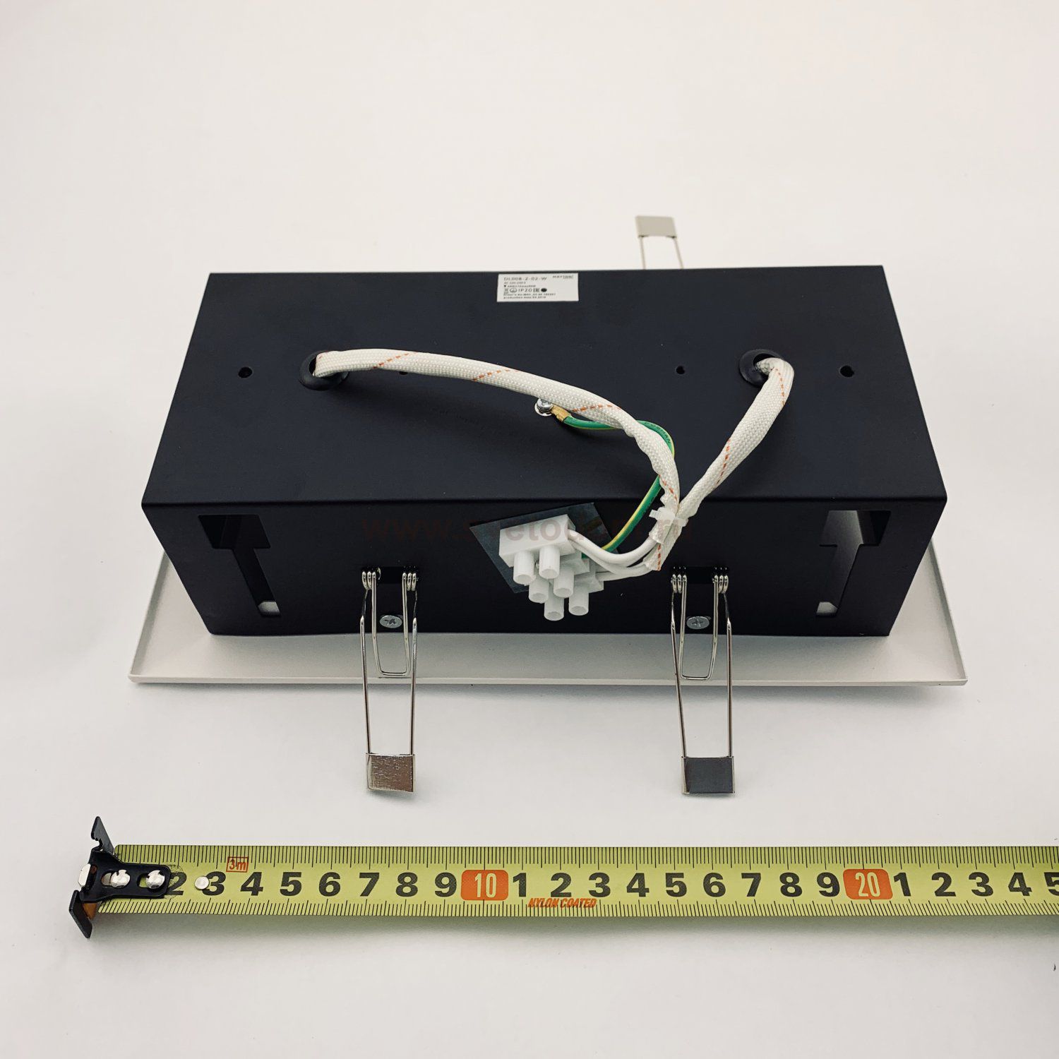 Встроенный светильник Maytoni DL008-2-02-W Metal