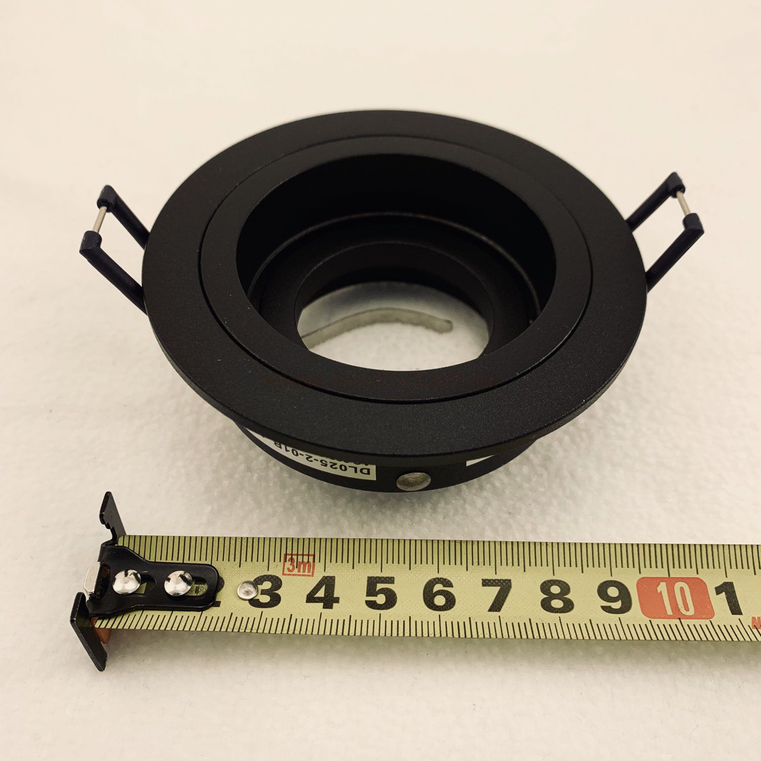 Встраиваемый светильник Maytoni DL025-2-01B Atom