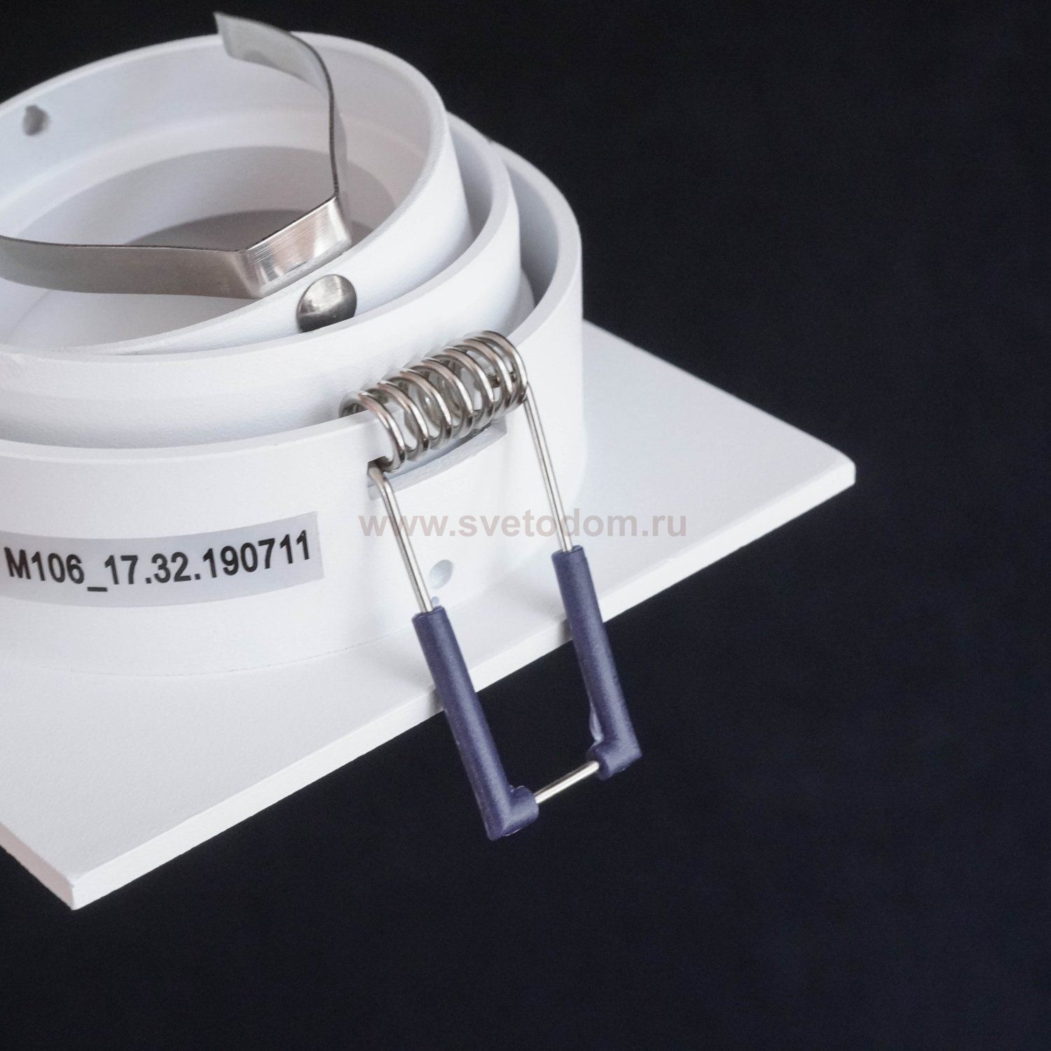 Светильник встраиваемый белый Maytoni DL026-2-01W