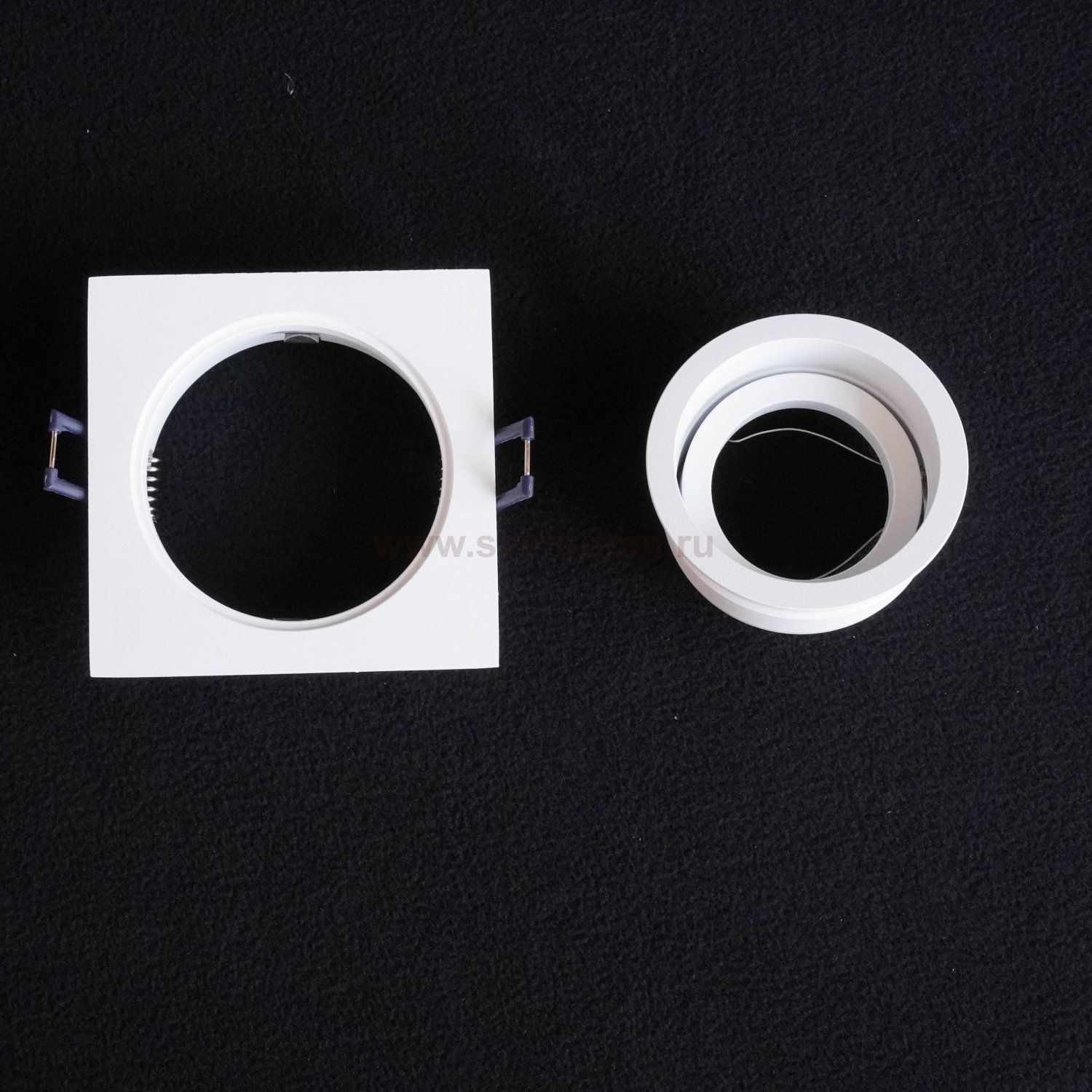 Светильник встраиваемый белый Maytoni DL026-2-01W