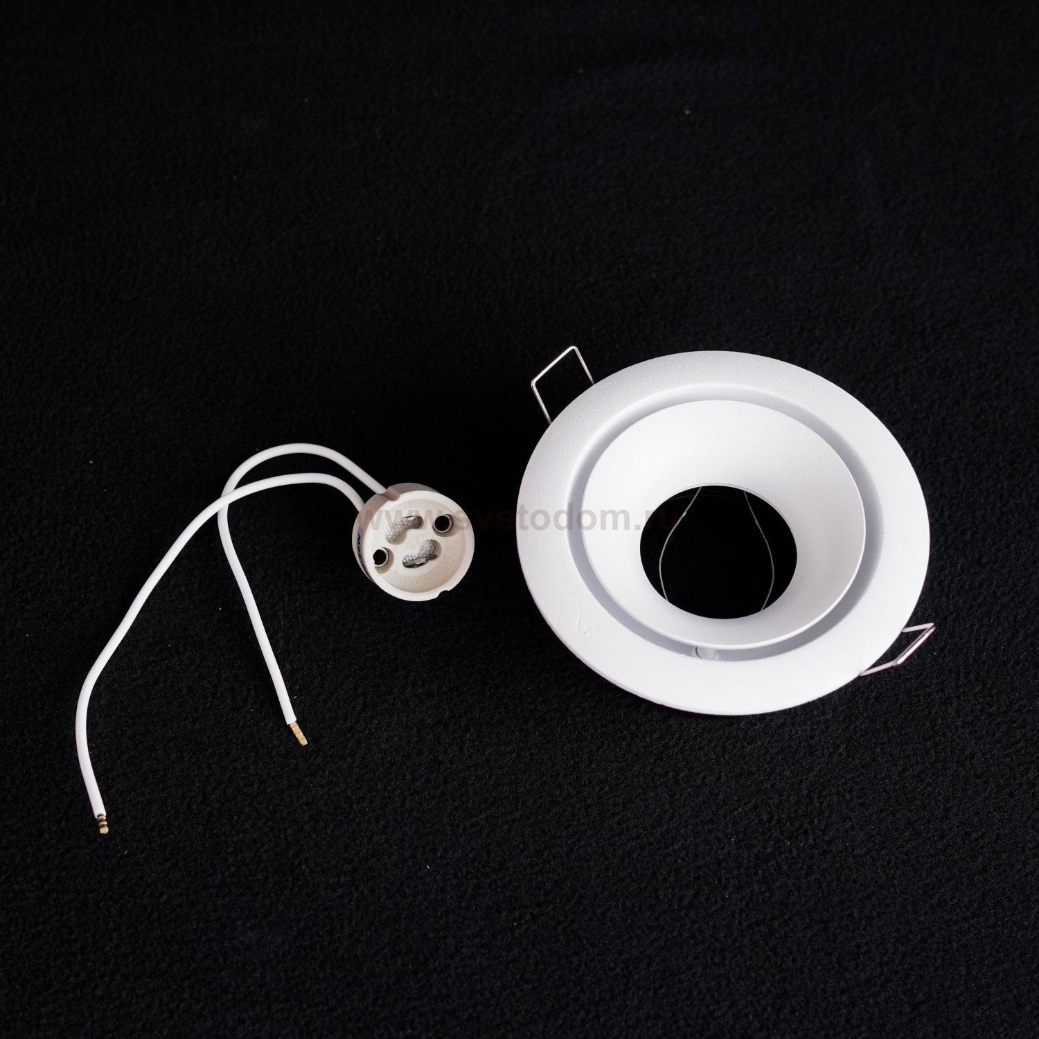 Встраиваемый светильник Maytoni DL030-2-01W Yin