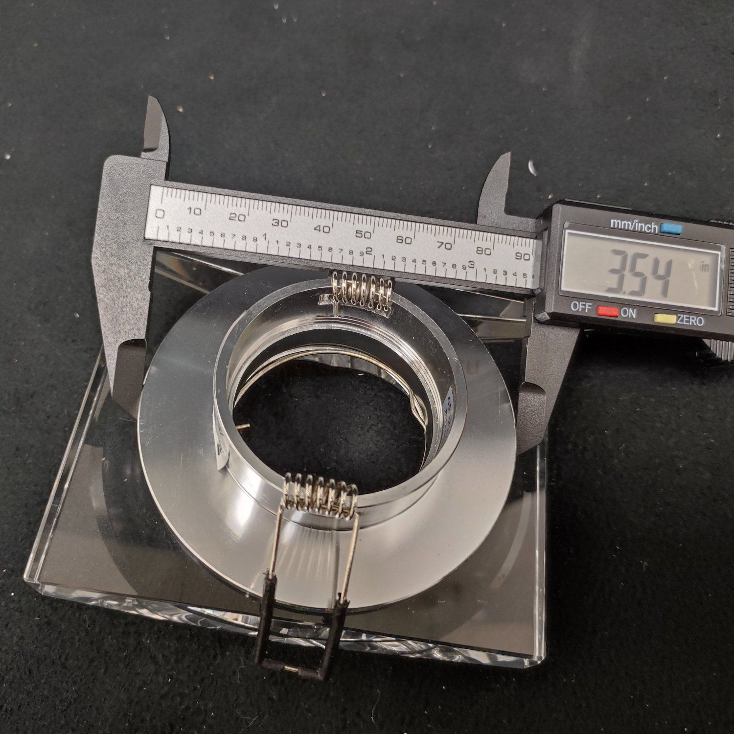 Светильник встраиваемый Donolux DL134CH/White