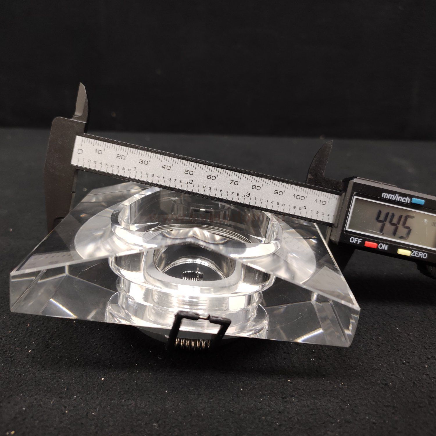 Светильник встраиваемый Donolux DL134CH/White