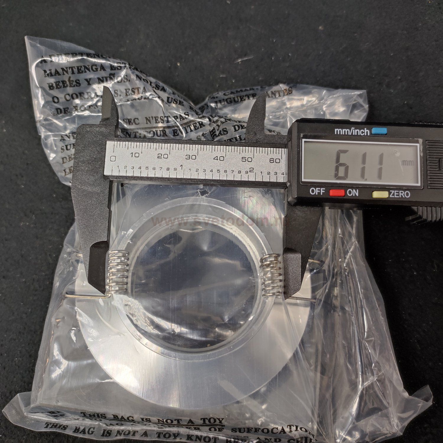 Светильник встраиваемый Donolux DL135CH/White