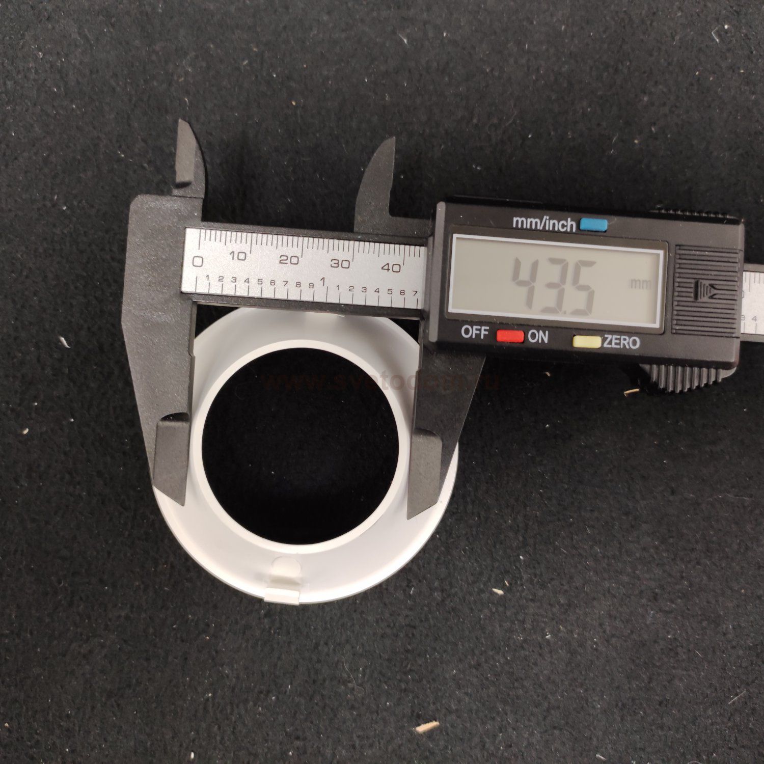 Аксессуар Maytoni DLA051-03W Share