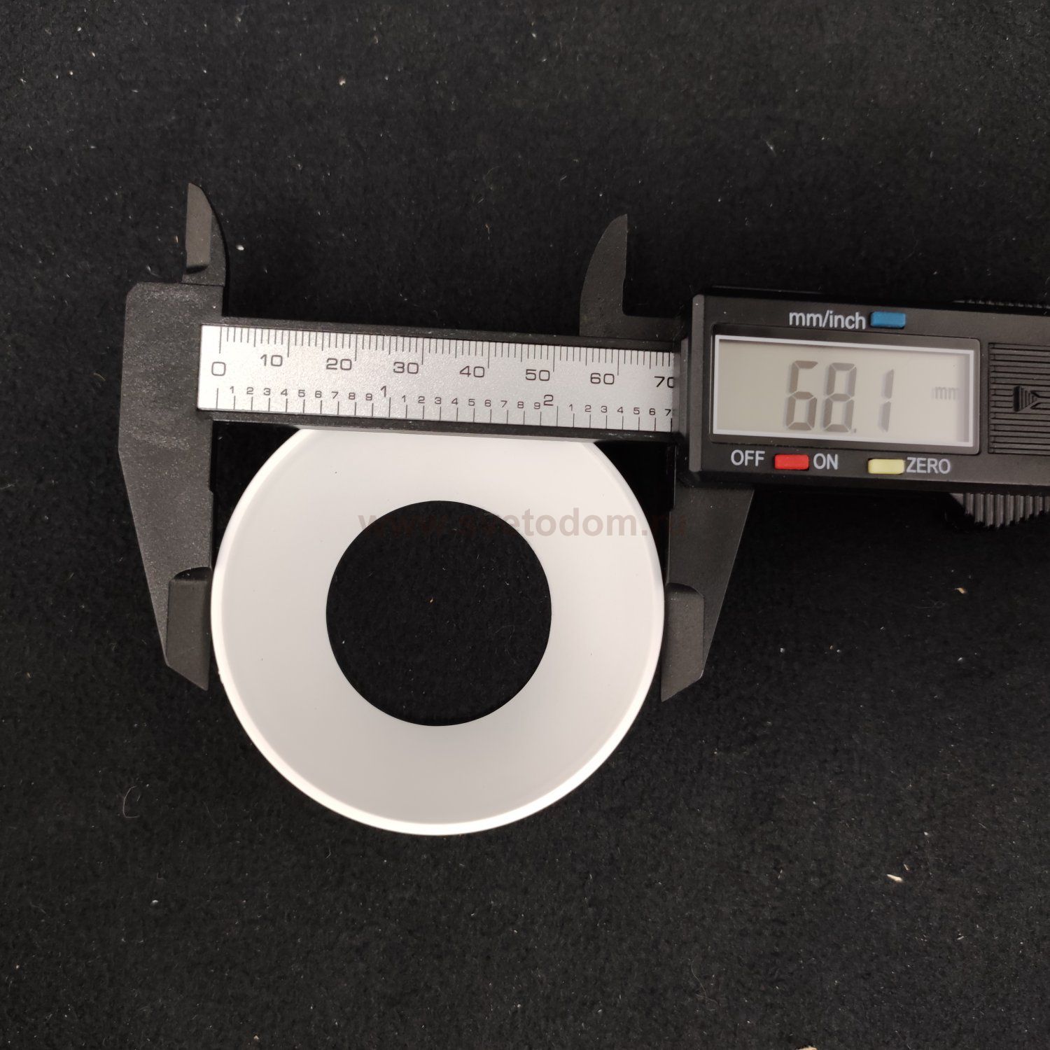 Аксессуар Maytoni DLA051-03W Share