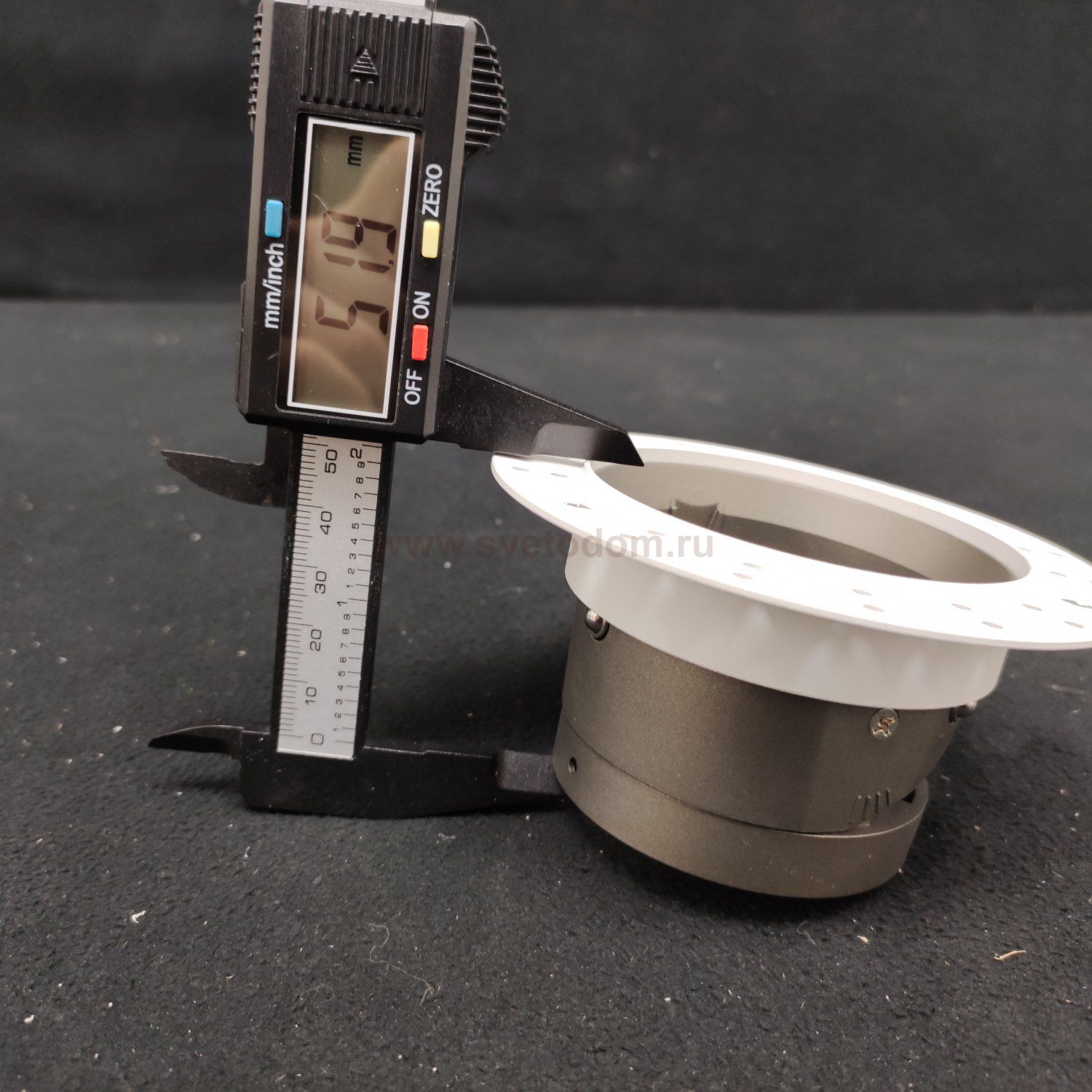 Аксессуар Maytoni DLA051-03W Share