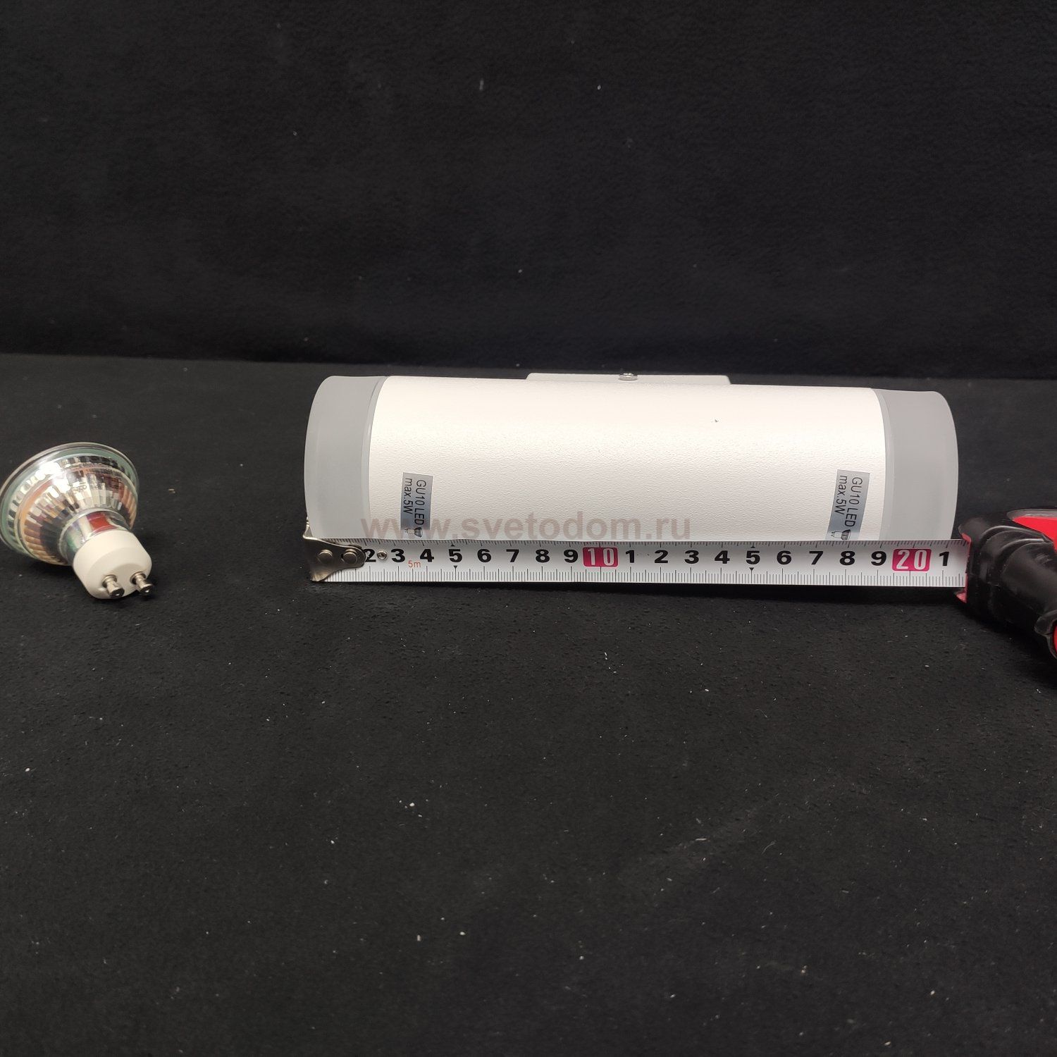 Светильник уличный настенный IP44 2*GU10 Eglo 13708 белый