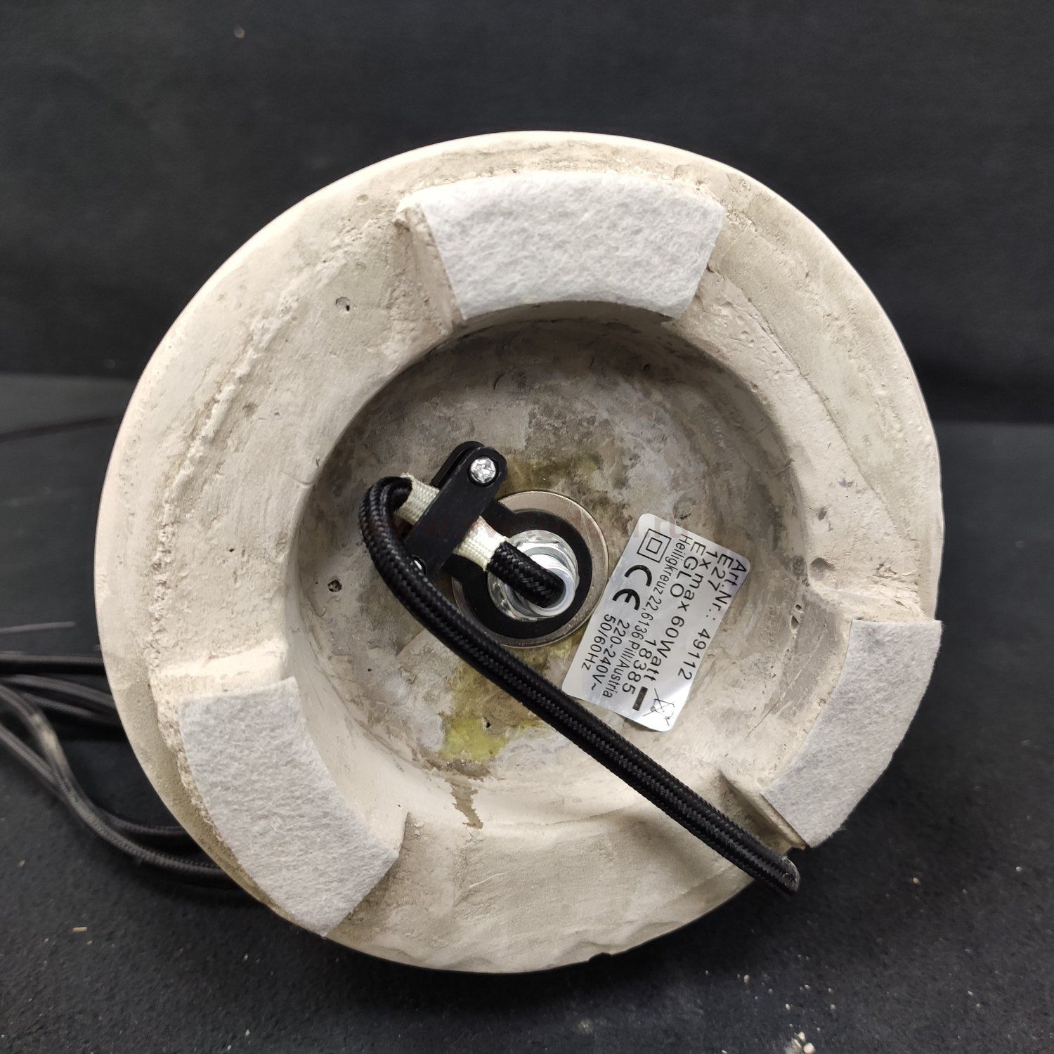 Настольная лампа из бетона стиля лофт Eglo 49112 LYNTON 370*140мм