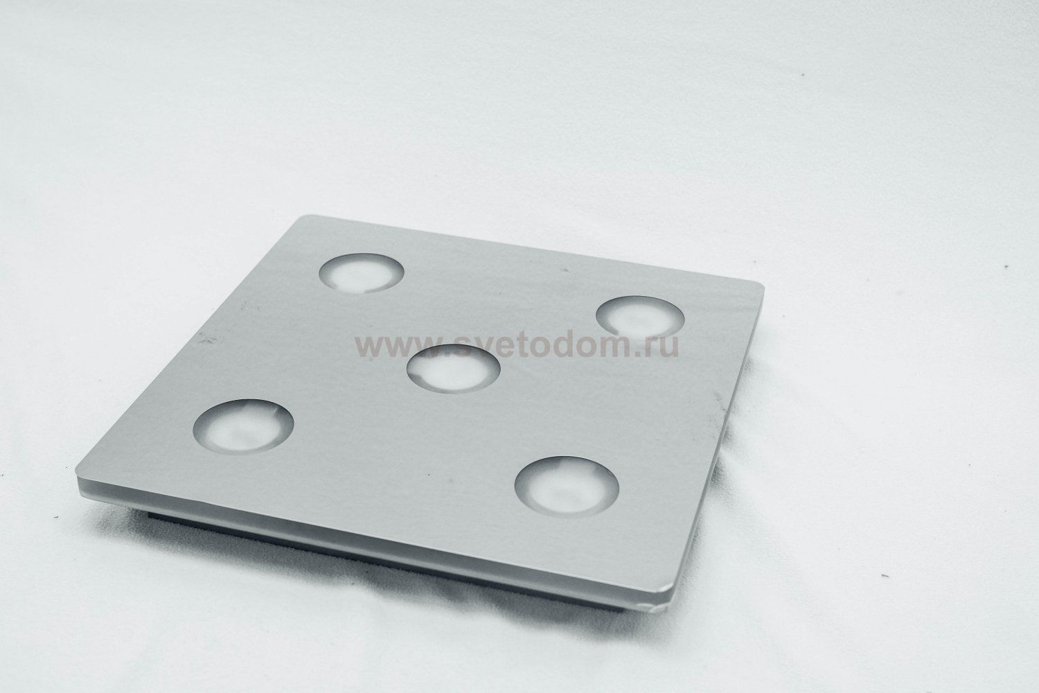 Потолочный зеркальный светильник 22,5Вт Eglo 96939 CABUS