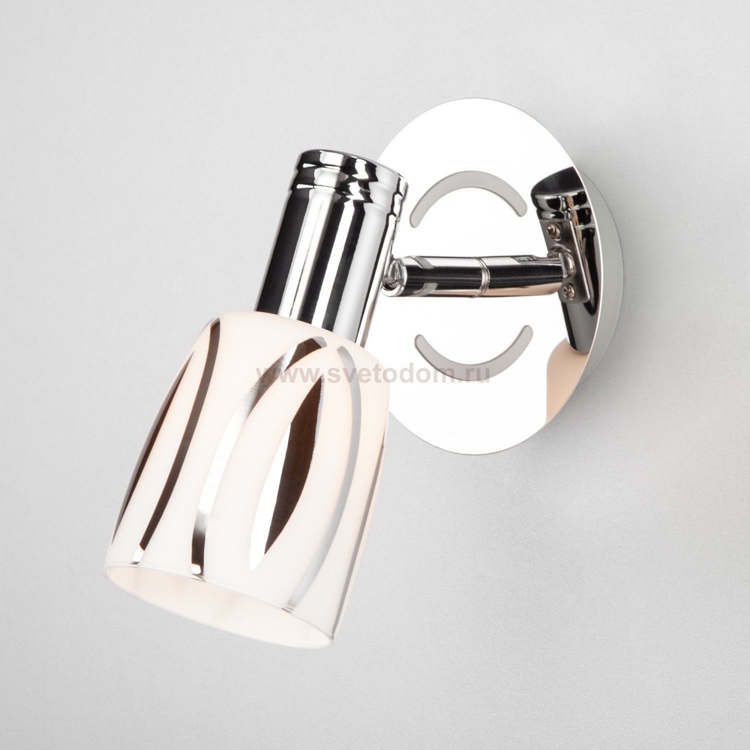 Светильник Eurosvet 20113/1 хром