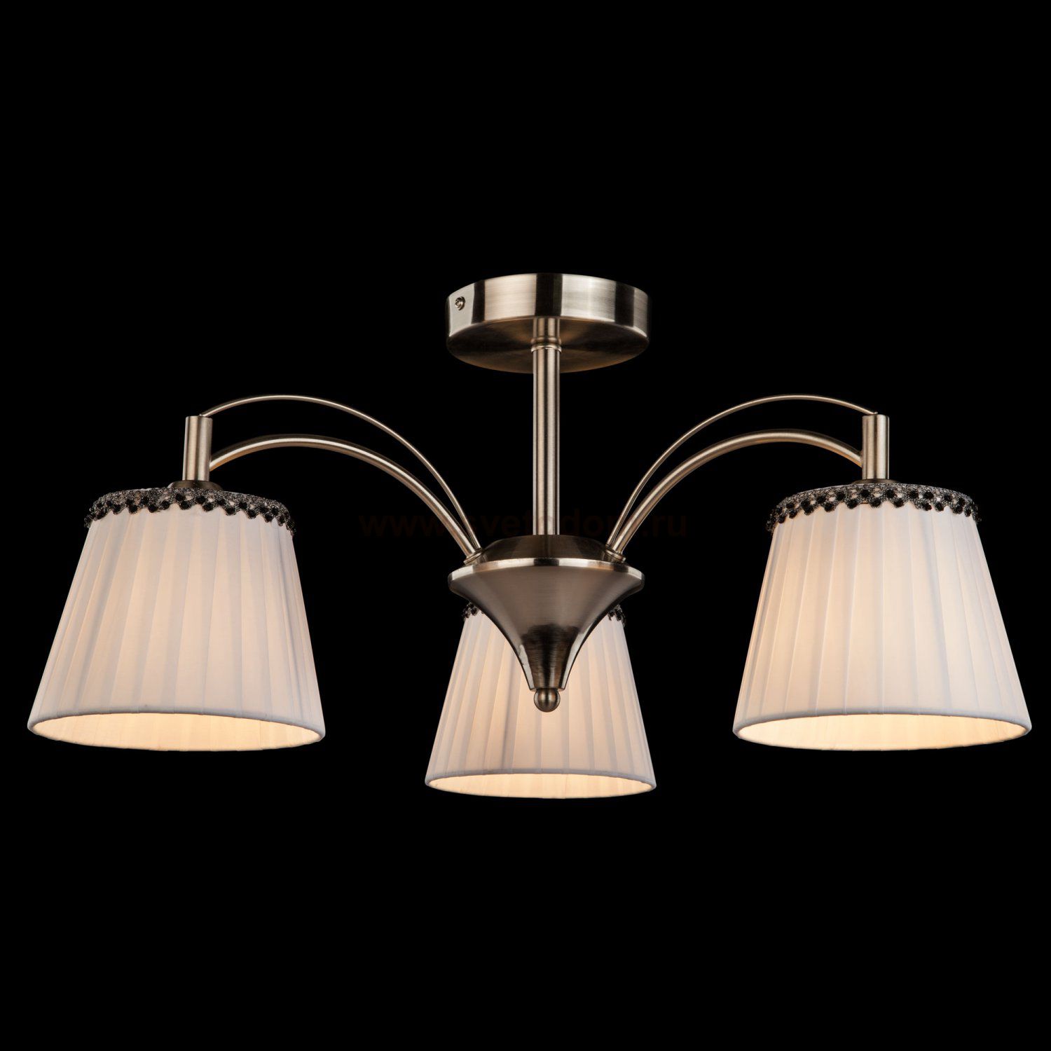 Люстра на 3 лампы Eurosvet 70031/3 сатин