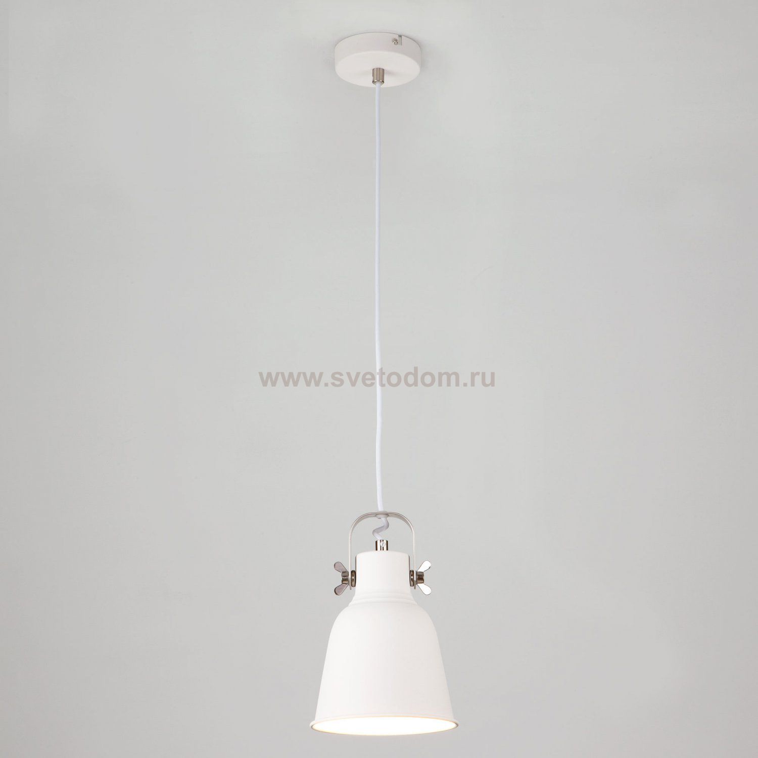 Светильник Eurosvet 50083/1 белый