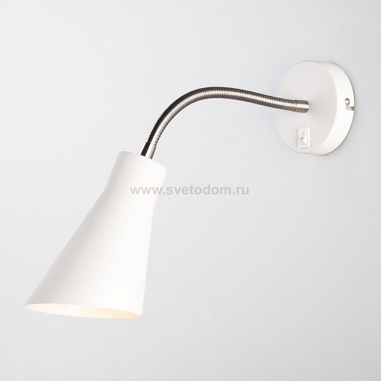 Светильник Eurosvet 70080/1 белый