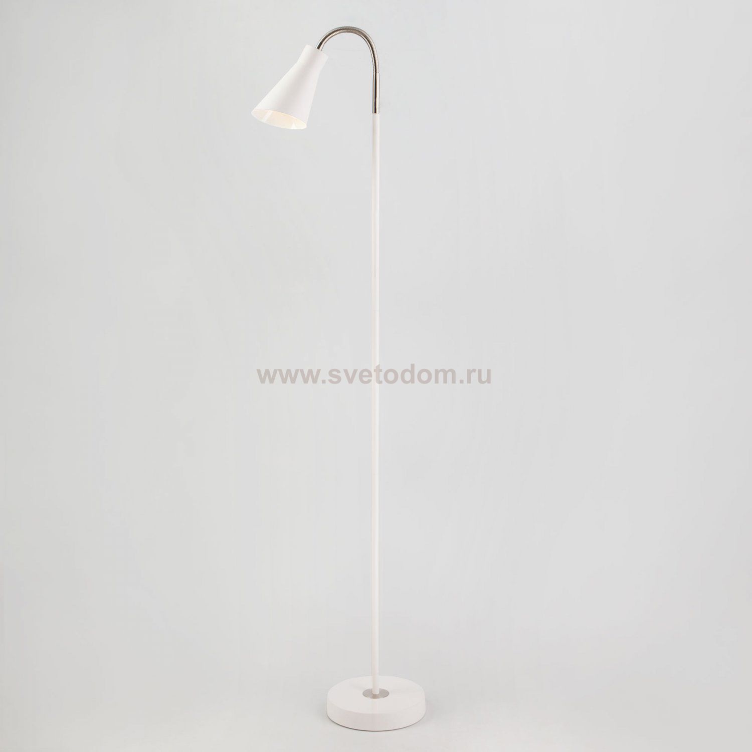 Светильник Eurosvet 01030/1 белый