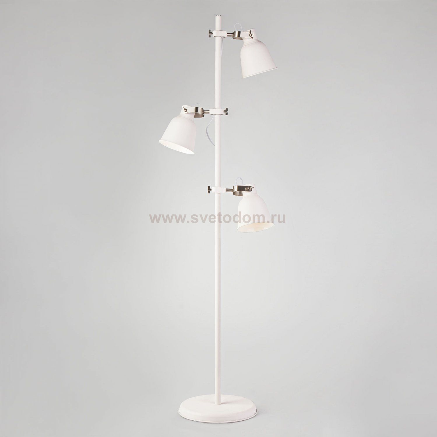 Светильник Eurosvet 01031/3 белый