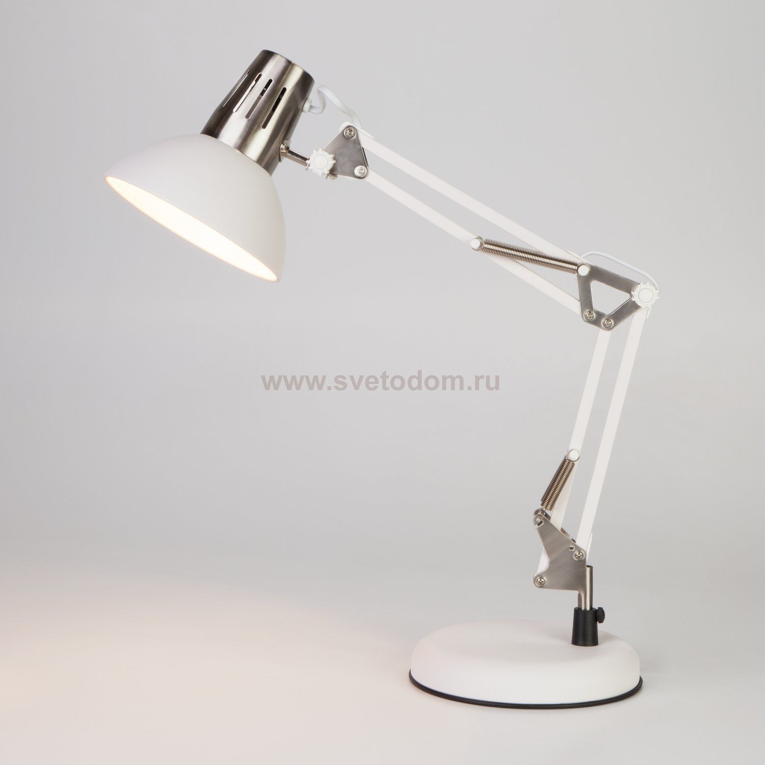 Светильник Eurosvet 01034/1 белый