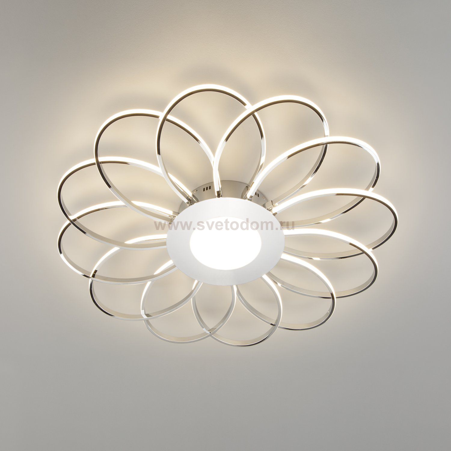 Люстра потолочная Eurosvet 90105/13 хром 168W