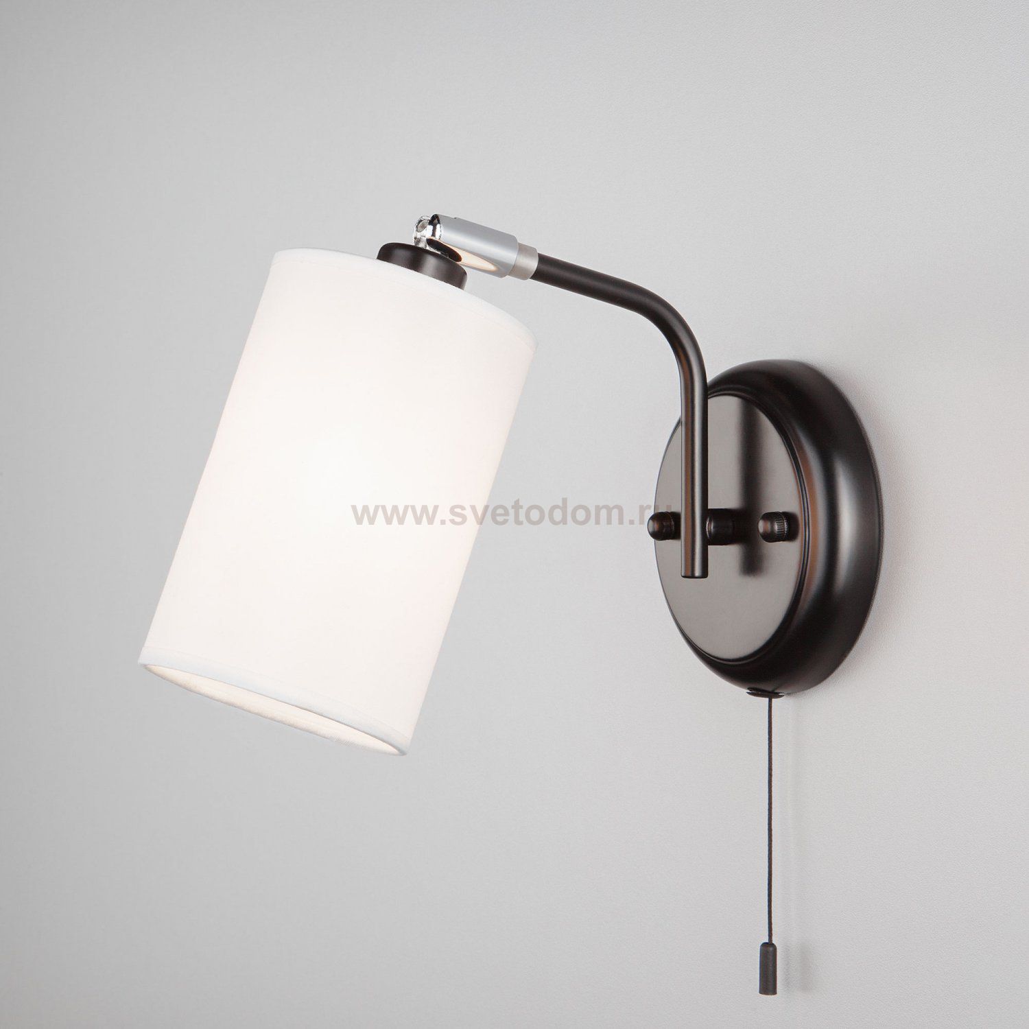 Светильник Eurosvet 70072/1 белый