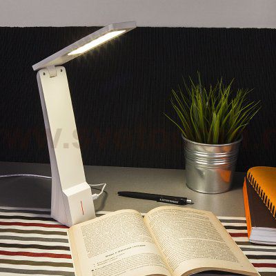 Светильник Eurosvet Desk белый/серебряный (TL90450) 3W