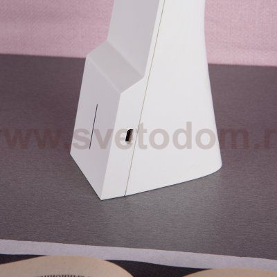 Светильник Eurosvet Desk белый/серебряный (TL90450) 3W