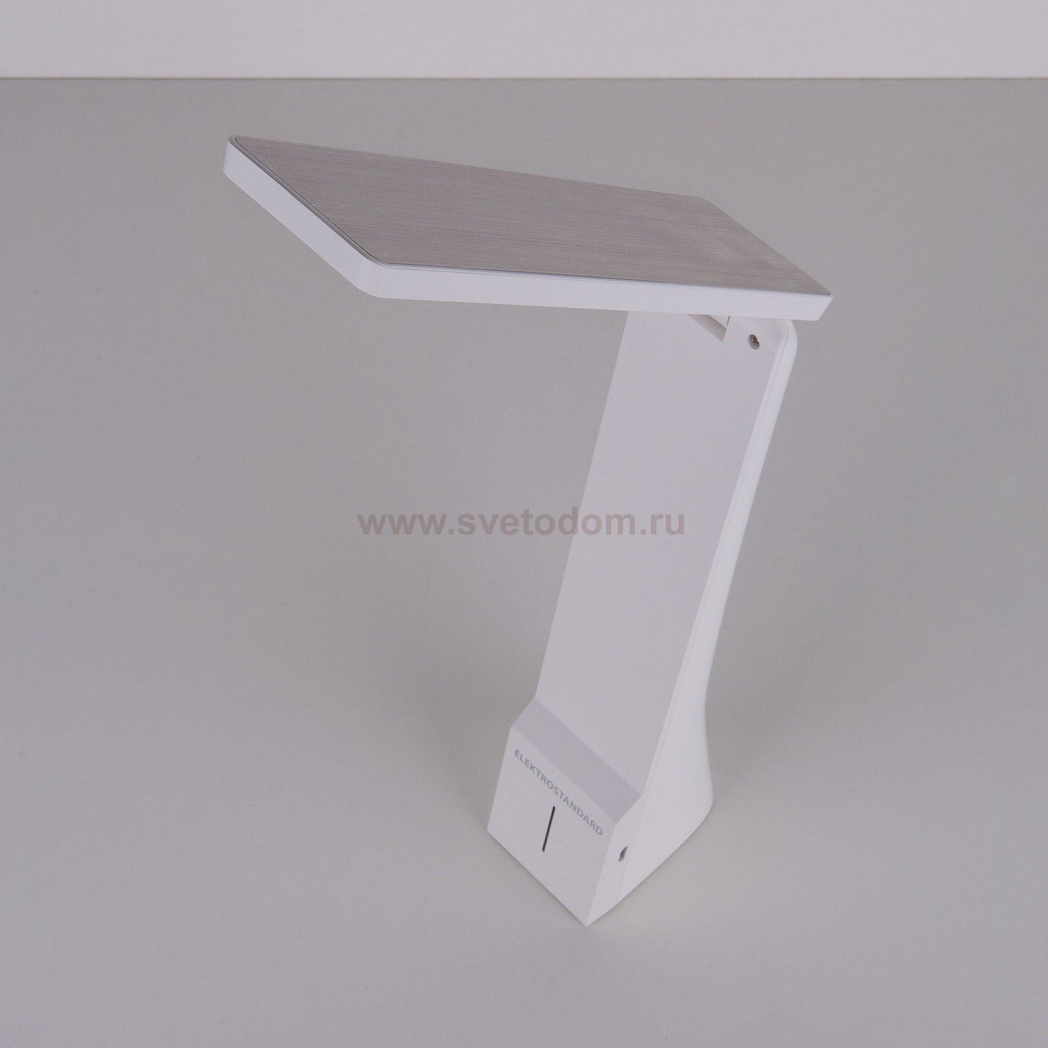 Светильник Eurosvet Desk белый/серебряный (TL90450) 3W