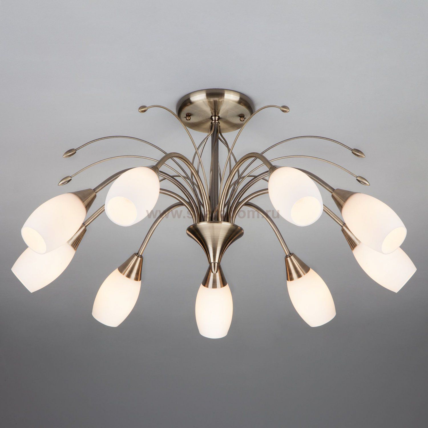 Потолочная люстра со стеклянными плафонами 22080/9 античная бронза