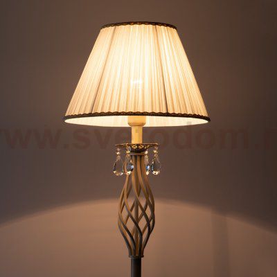 Напольный светильник с хрусталем 10073/1 белый с золотом