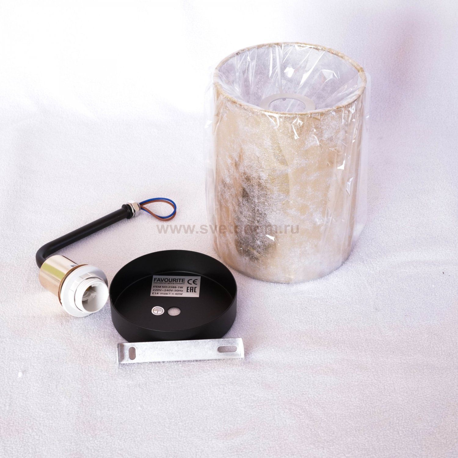 Настенный светильник Favourite 2588-1W Fido