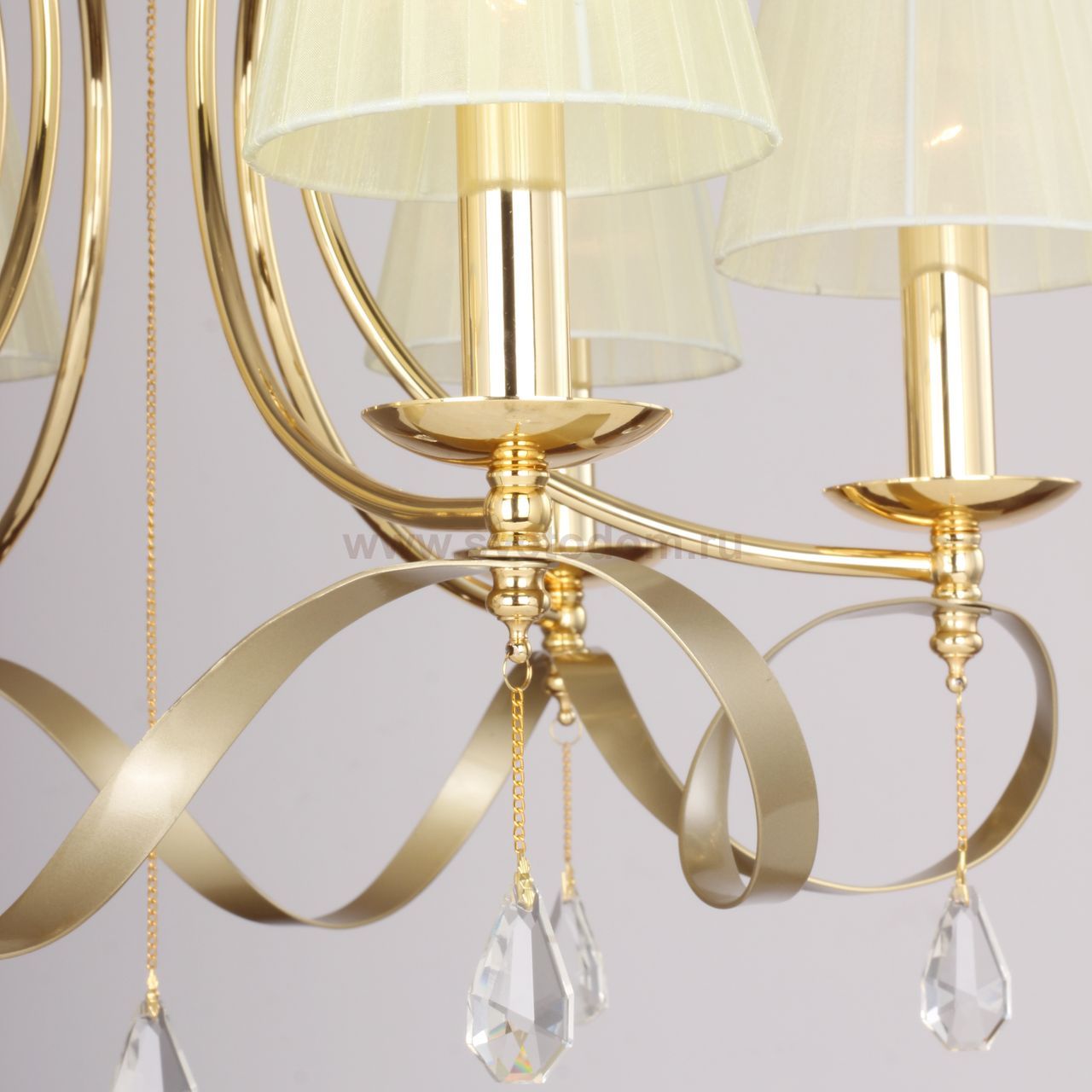 Люстра подвесная с абажурами Favourite 2596-6P Amabilis