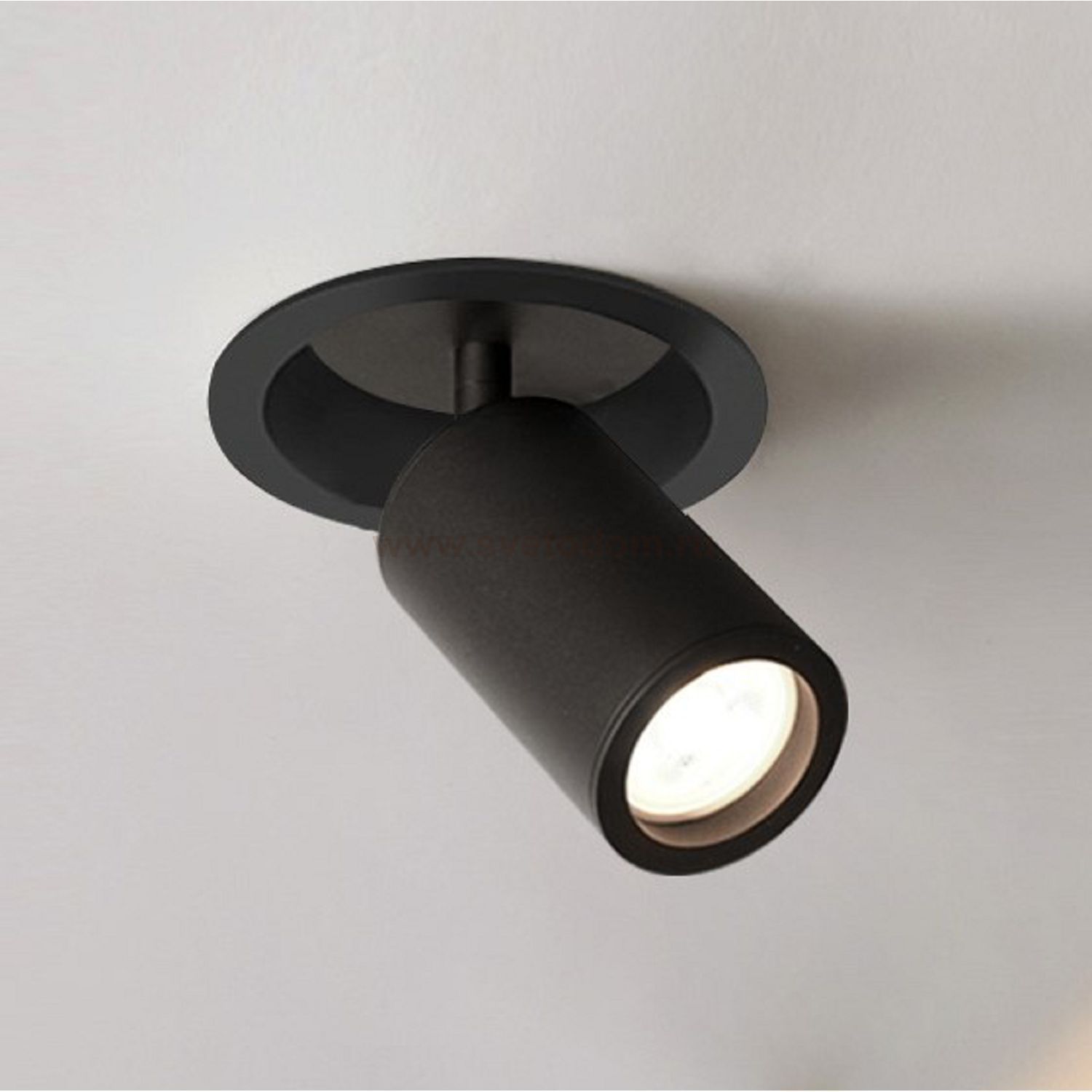 Врезной светильник Favourite 2805-1C Angularis