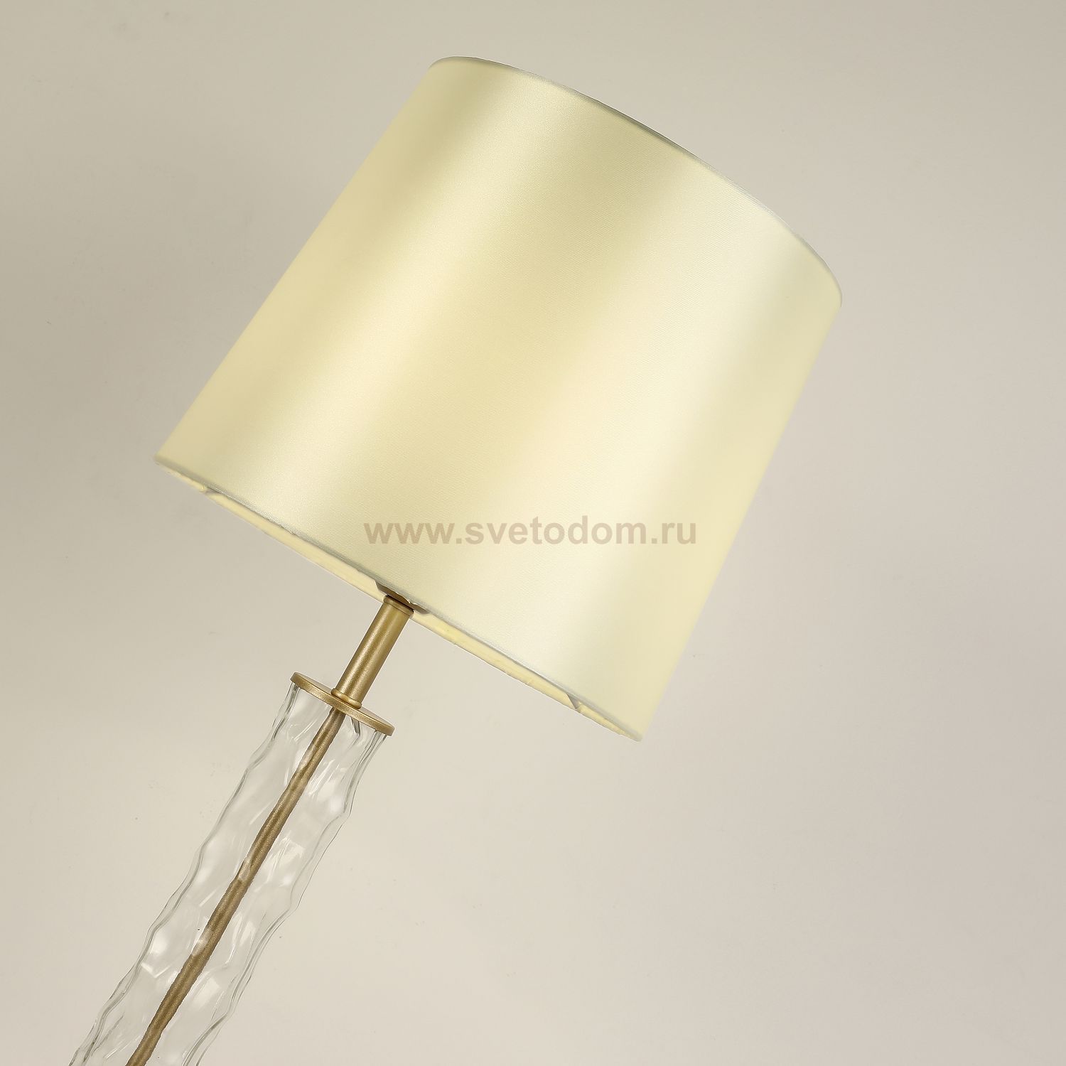 Настольный светильник Favourite 2945-1T Hefestos