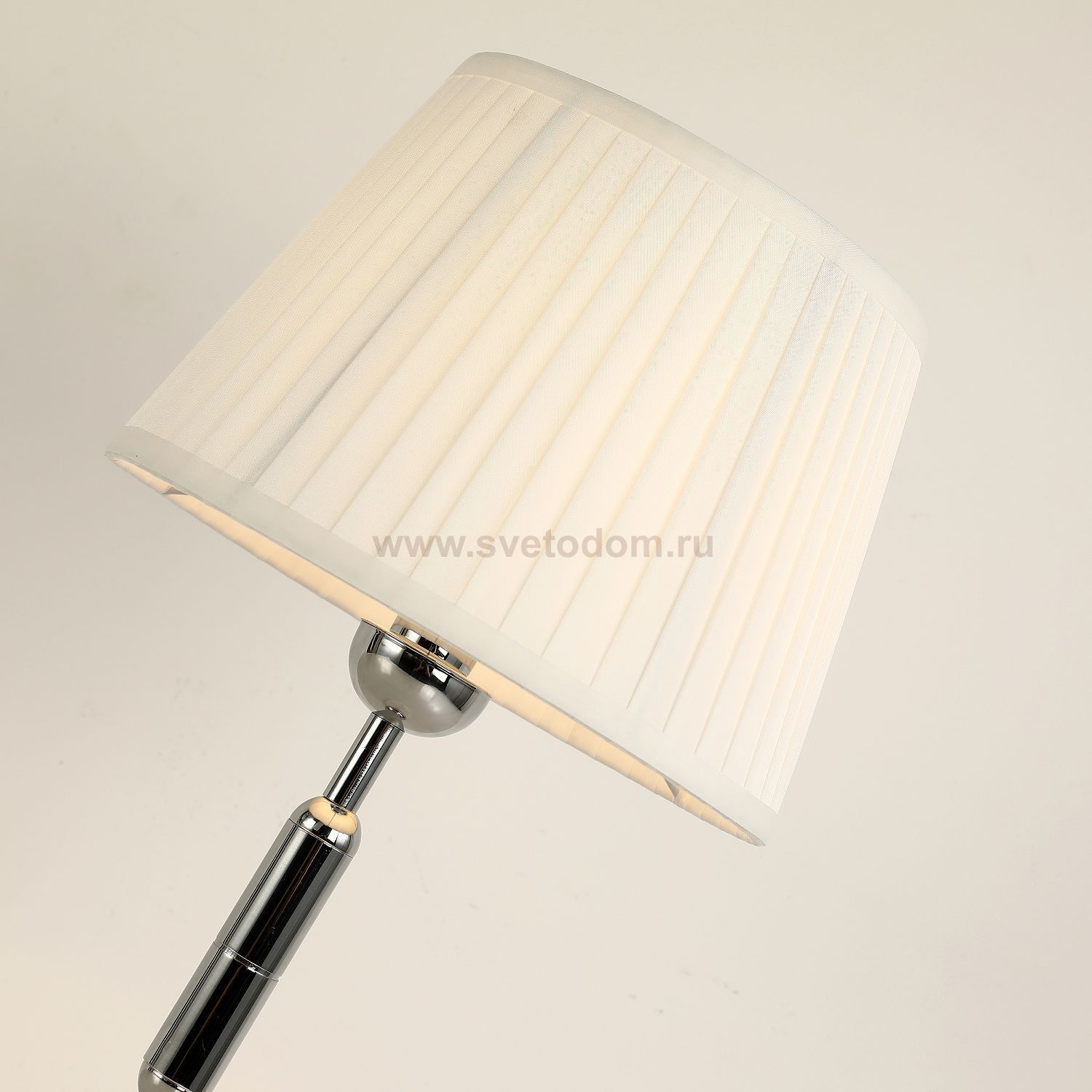 Настольный светильник Favourite 2952-1T Avangard