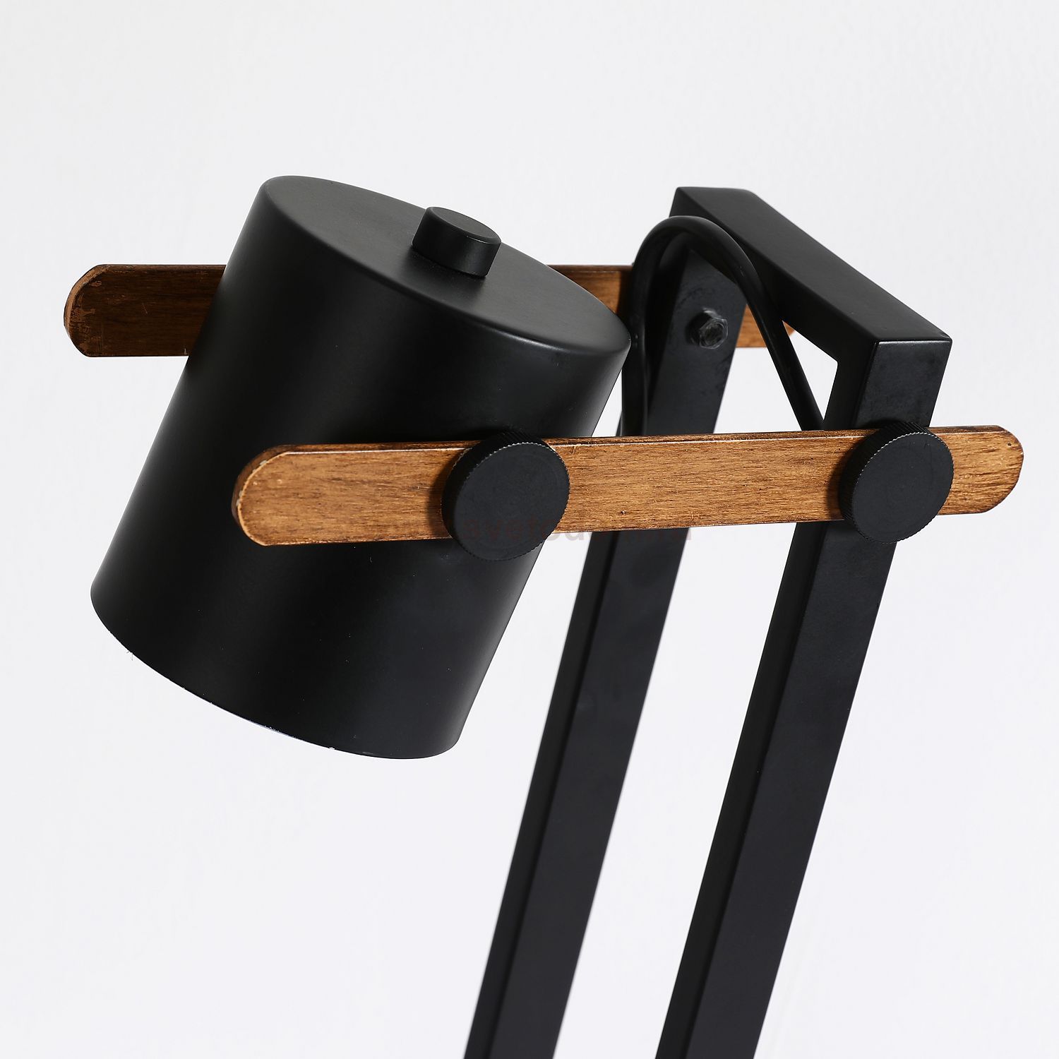 Настольный светильник Favourite 3004-1T Scandy