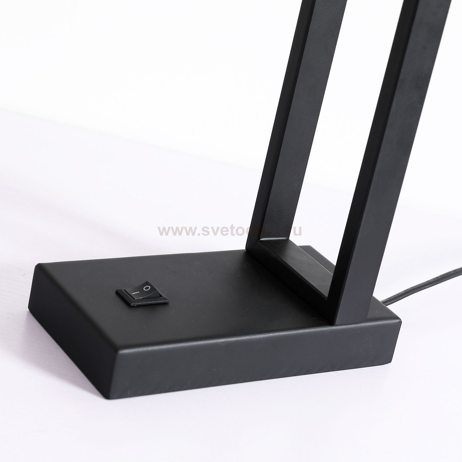 Настольный светильник Favourite 3004-1T Scandy