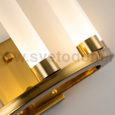 Настенный светильник Favourite 3015-5W Geyser