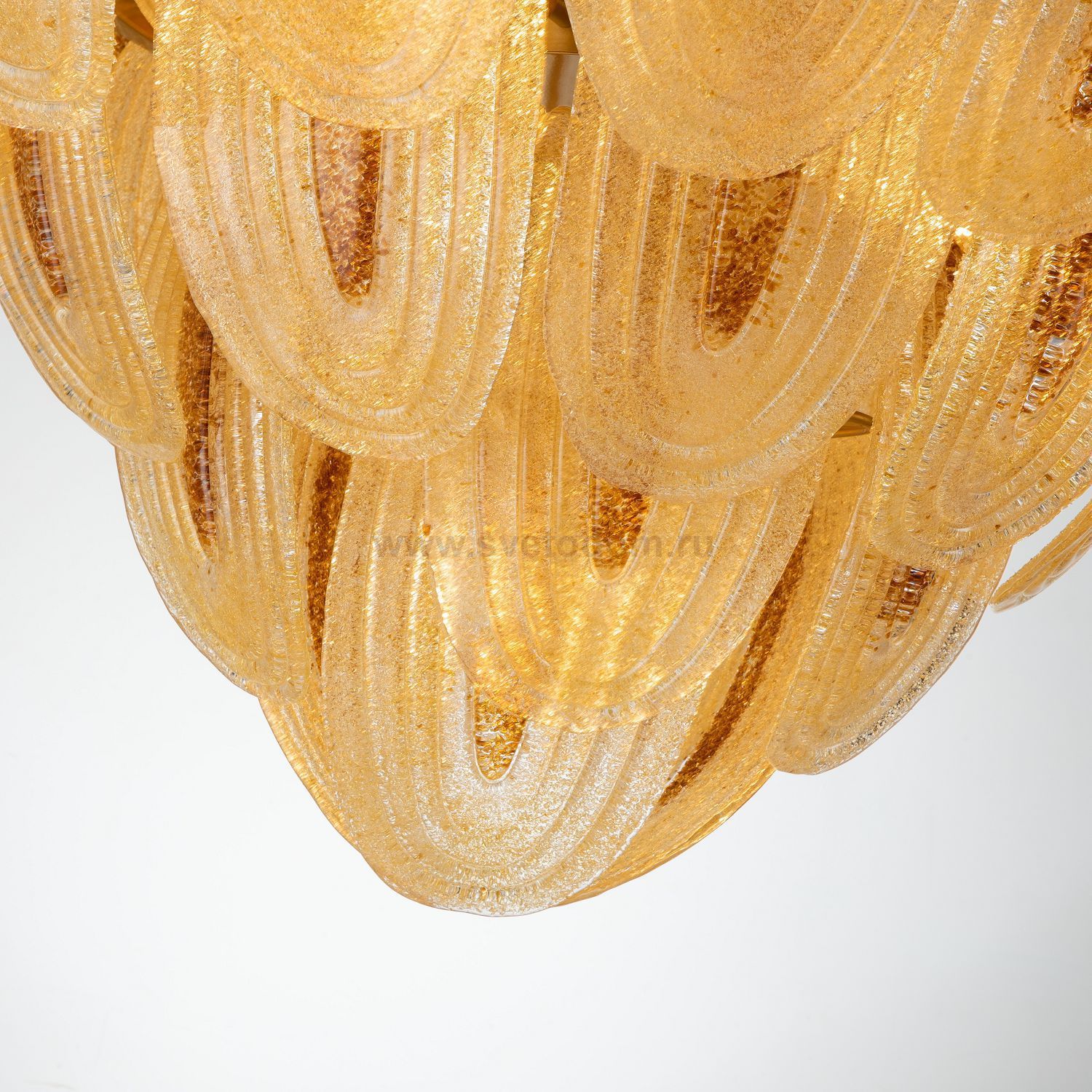 Подвесная люстра Favourite 3016-16P Flavus