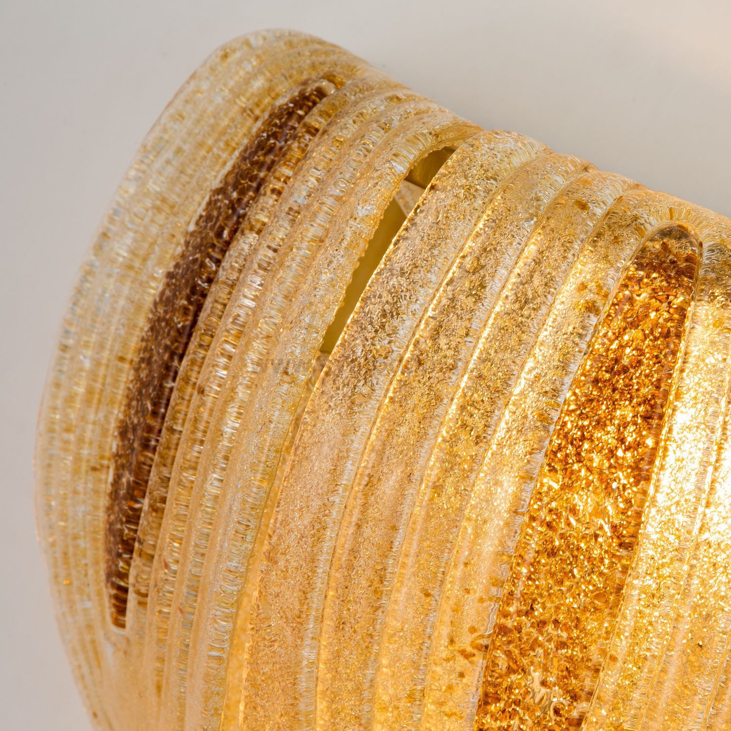 Настенный светильник Favourite 3016-2W Flavus