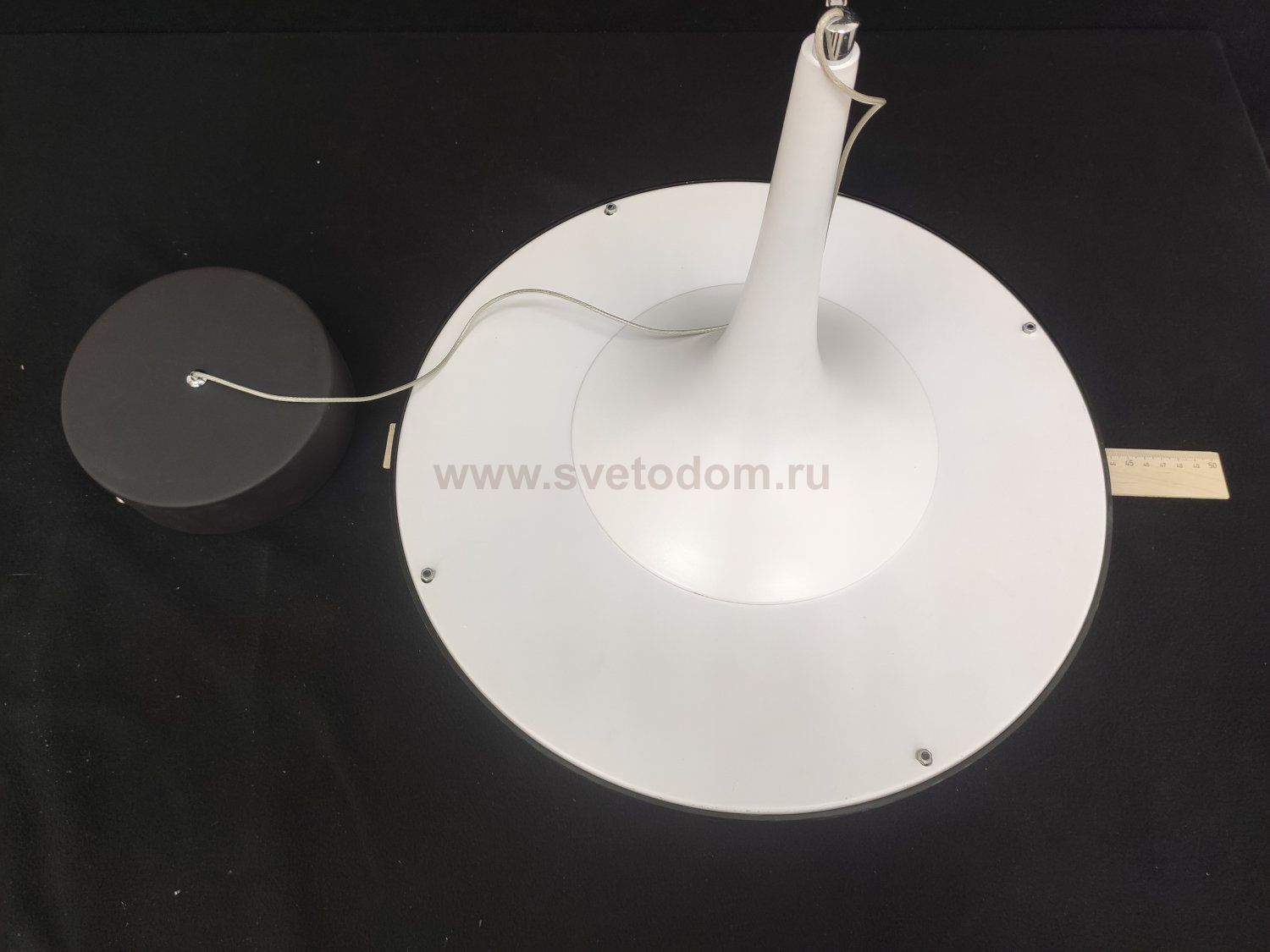 Подвесной светодиодный светильник G61040/1A WT+BK Gerhort