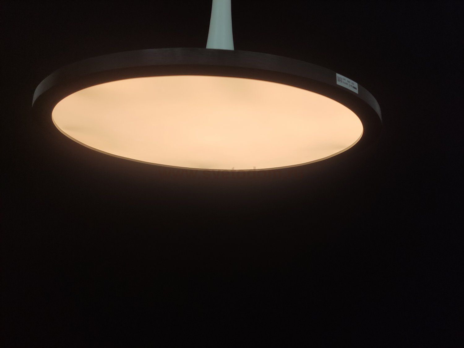 Подвесной светодиодный светильник G61040/1A WT+BK Gerhort