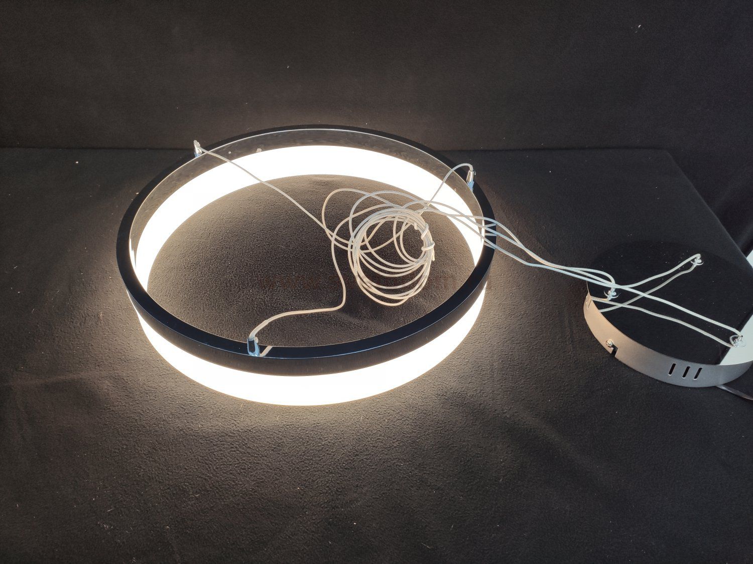 Подвесной светодиодный светильник G61044/1 Gerhort