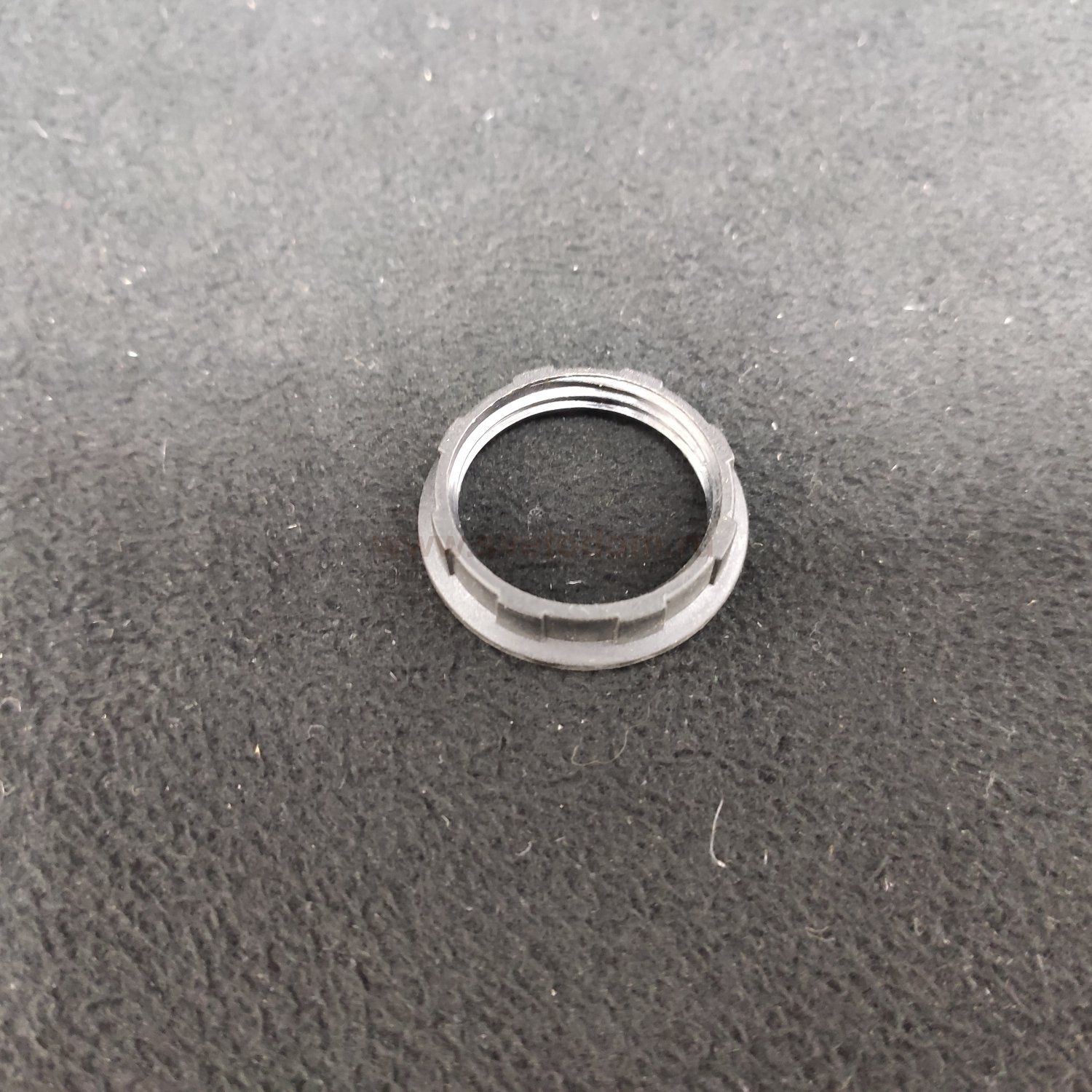 Кольцо крепёжное для патрона Е14 цвет черный мини 35*7,5мм